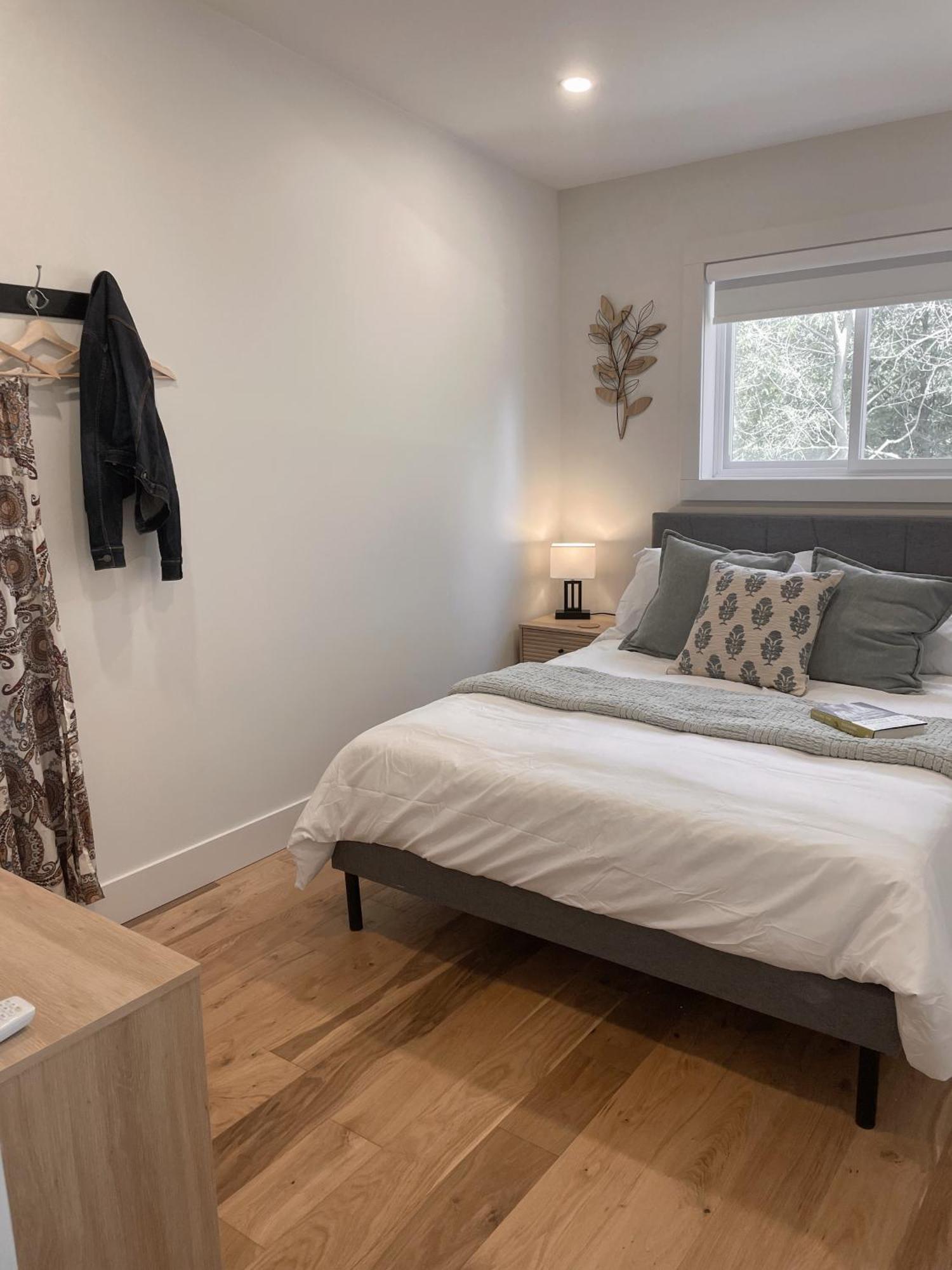 Elora'S Irvine River Suite Extérieur photo