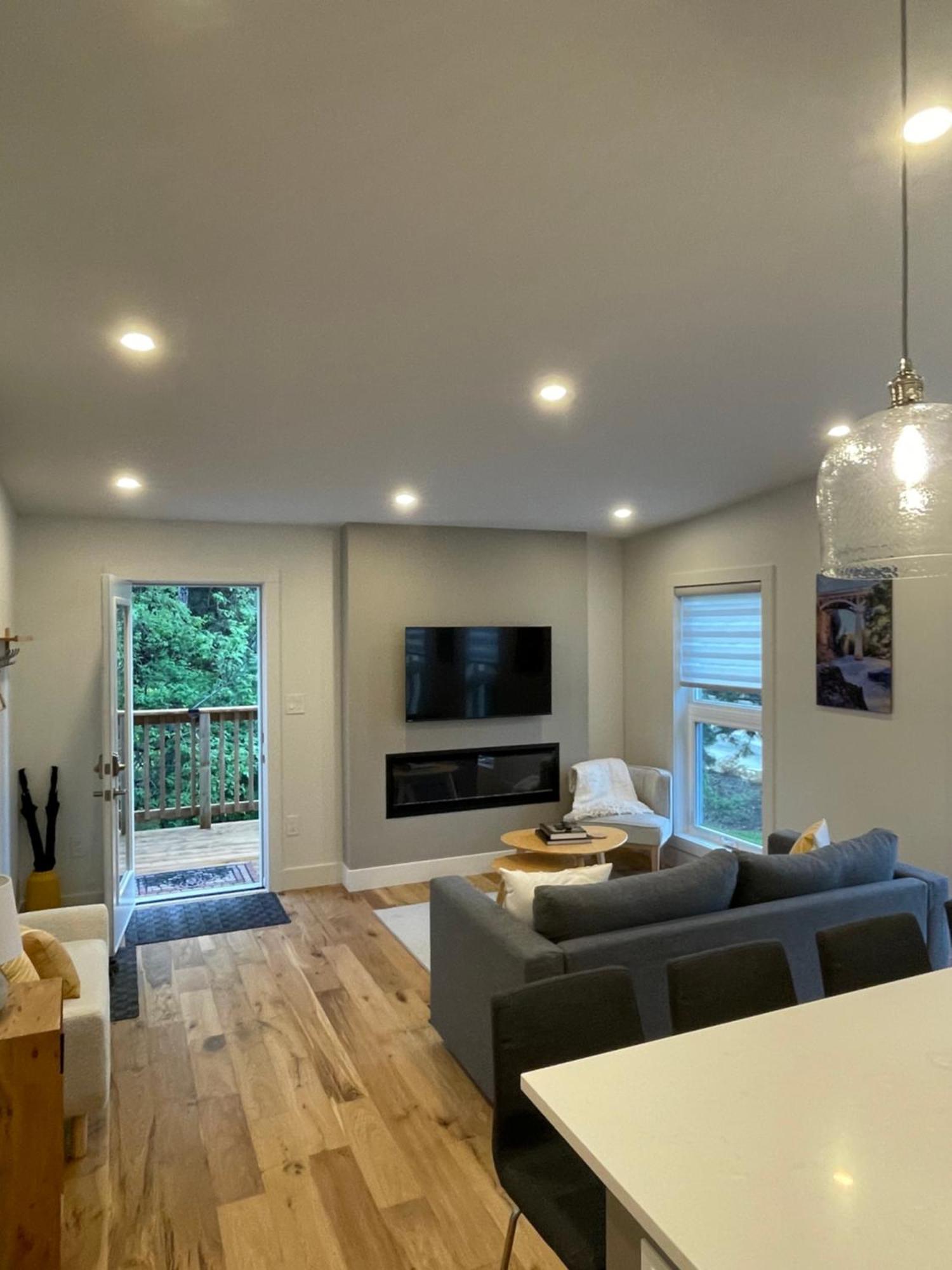 Elora'S Irvine River Suite Extérieur photo